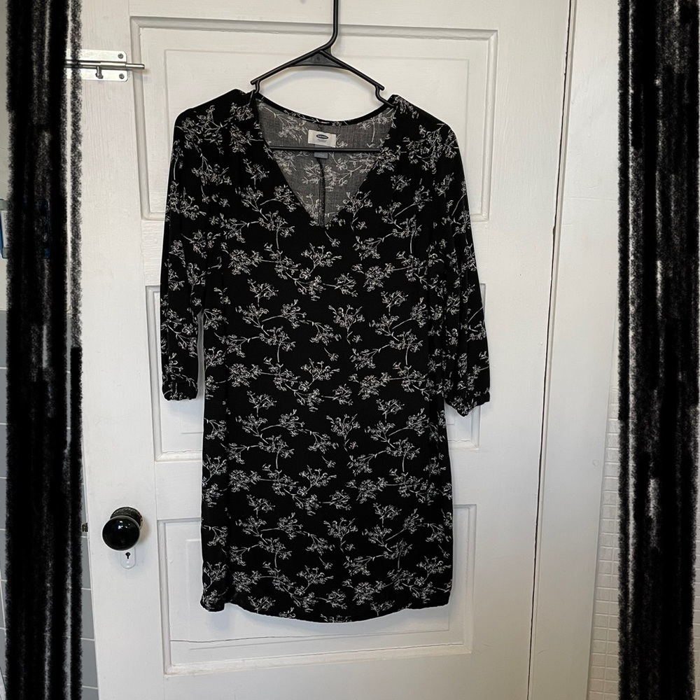 Old Navy Floral Shift Dress